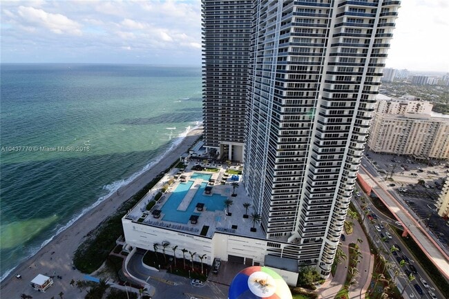 Building Photo - 4111 S Ocean Dr