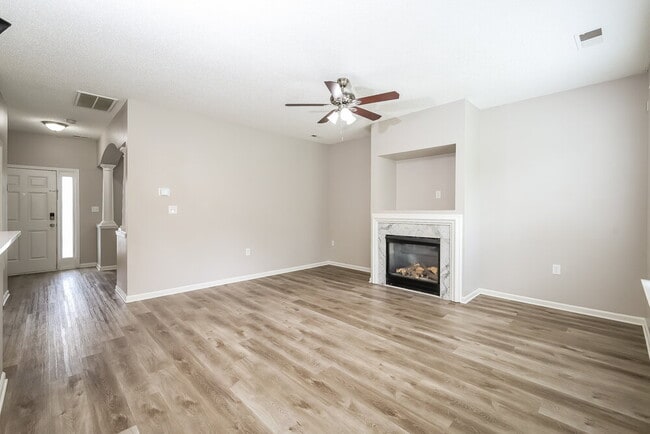 Building Photo - 6820 Ayrshire Glen Pl