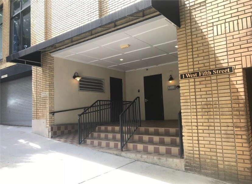 Photo - 1 W 5th St (Winston-Salem, NC)