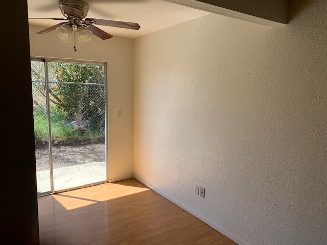 Foto del edificio - 6440 Ardilla Rd