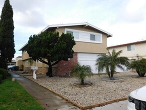 Building Photo - 275 Cabrillo St