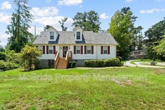 Building Photo - 3358 Tanglewood Dr