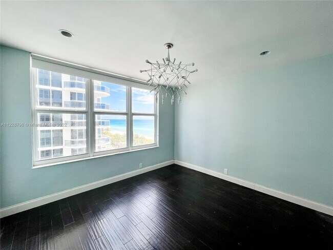 Building Photo - 4747 Collins Ave
