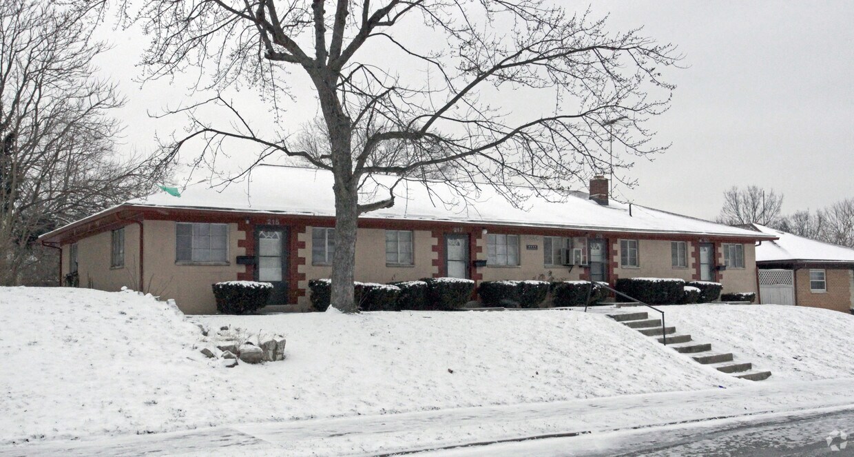 Foto del edificio - Ernst Avenue Apartments