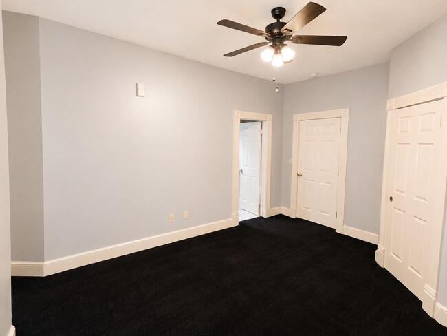 Foto del edificio - 1228 S Brook St