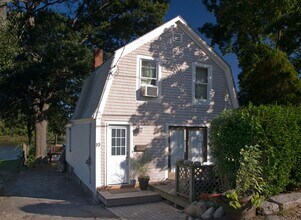 Building Photo - 15-19-19 Seaver Rd