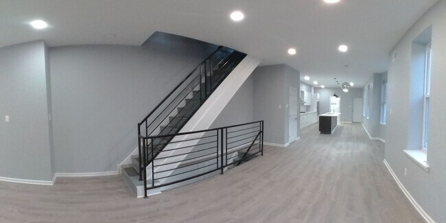 Building Photo - Beautifully remodeled, modern spacious home