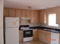 Building Photo - 4107 Summit View Dr