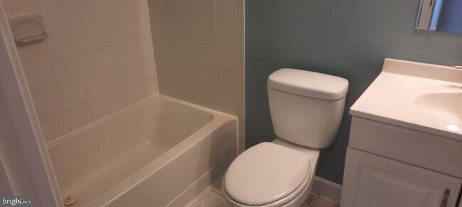 Foto del edificio - 1406 Flanders Way