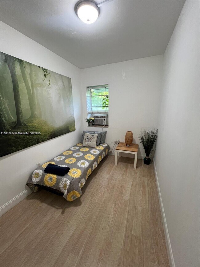 Foto del edificio - 769 NW 10th St