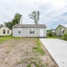 Building Photo - 1539 Oak Ave