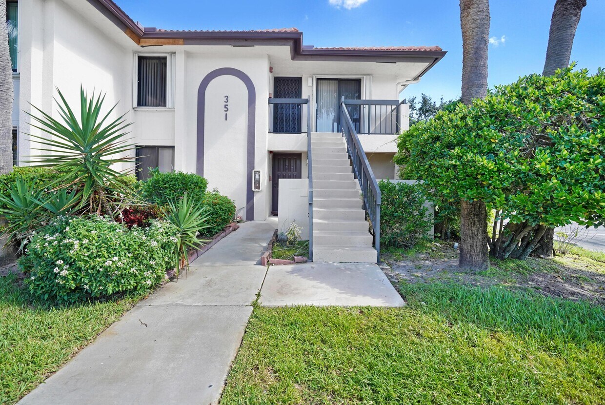 351 Club Cir Unit 110, Boca Raton, FL 33487 Condo for Rent in Boca