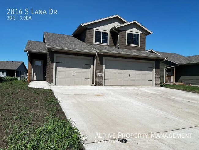 Building Photo - Newly Built 3 Bed/3 Bath Rental Home!