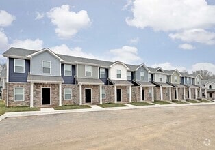Building Photo - 1115 Hillwood Dr