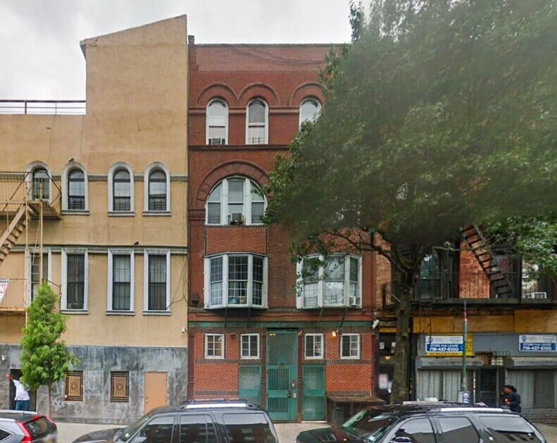Primary Photo - 268 Malcolm X Blvd