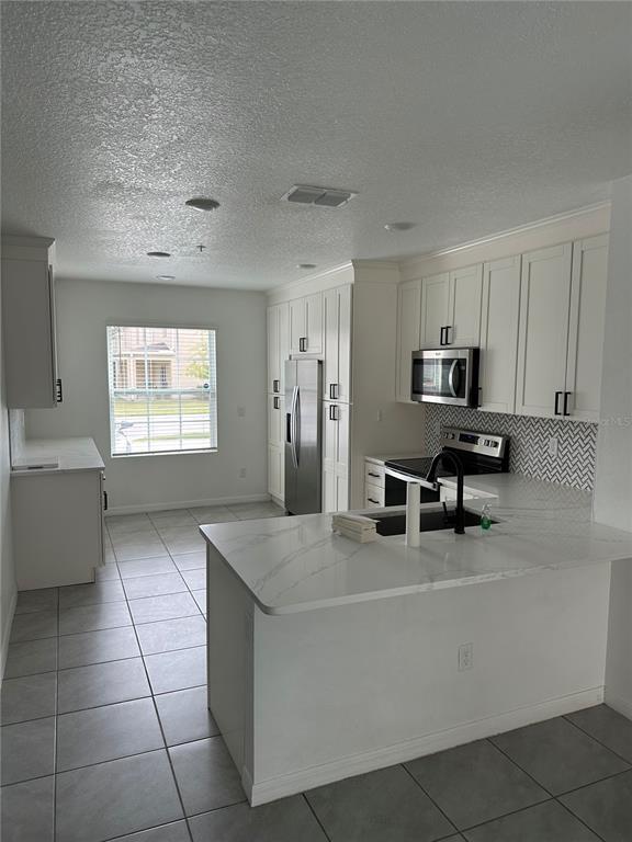 Foto del edificio - 12364 Bowes Branch Rd