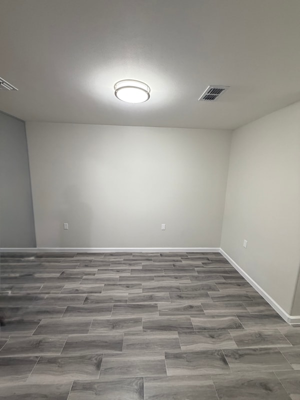 Building Photo - 5608 Vidos Dr