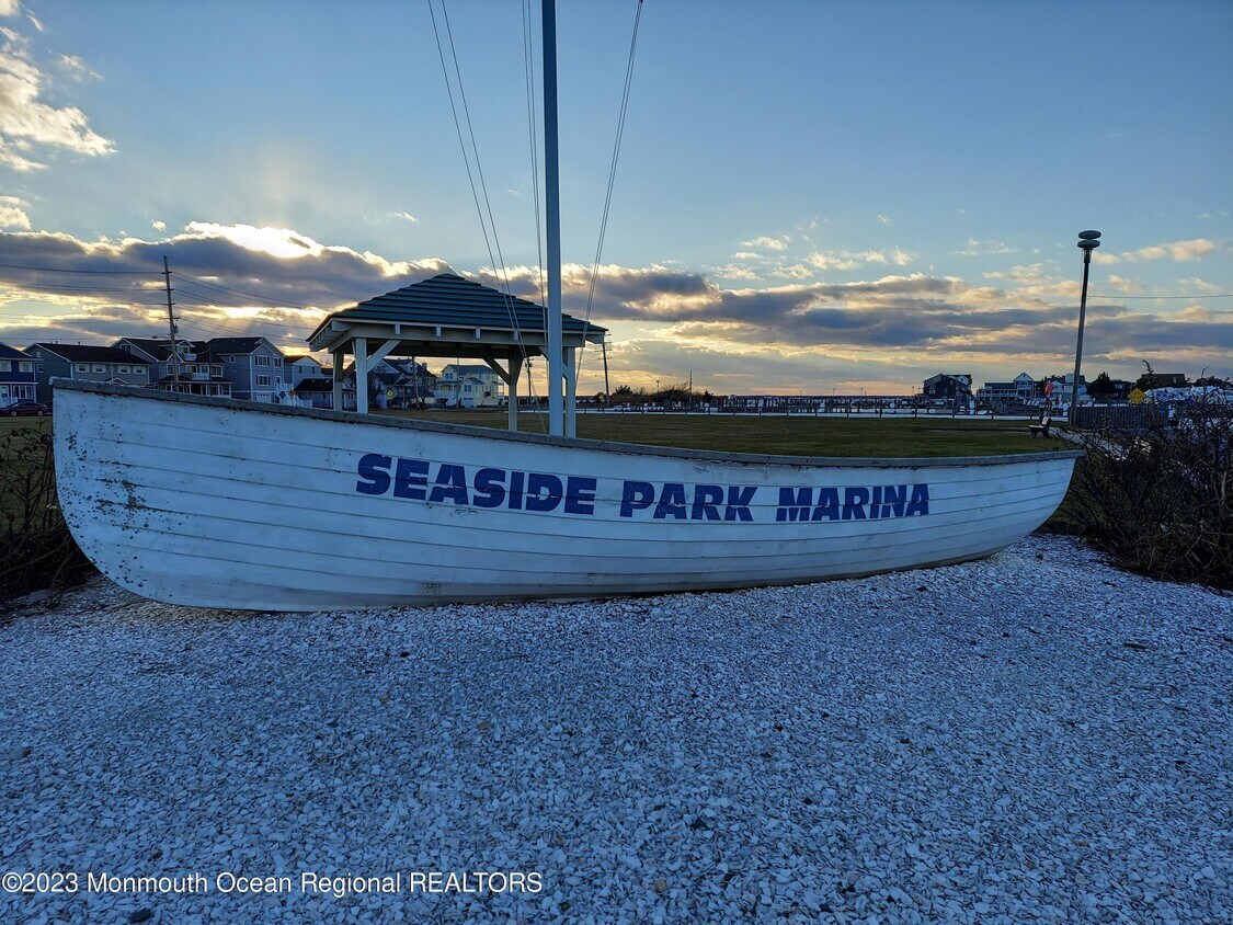263 O St, Seaside Park, NJ 08752 - Townhome Rentals in Seaside Park NJ |  Apartments.com