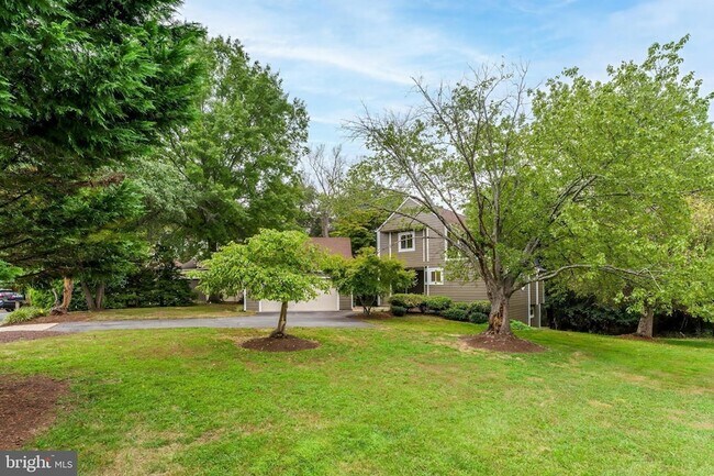 Foto del edificio - 11916 Moss Point Ln