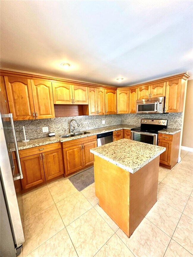 Foto del edificio - 3101 SW 67th Ave