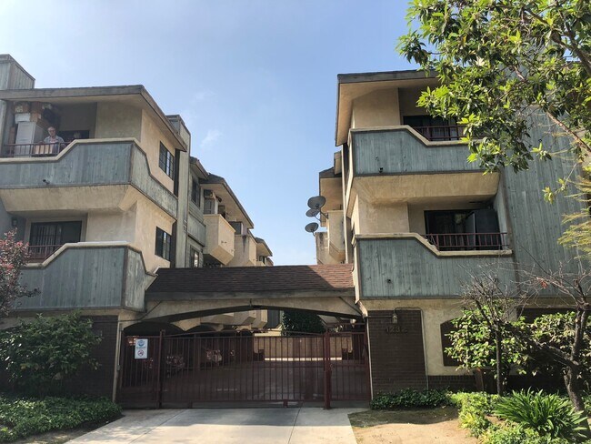 Foto del edificio - 1234 Orange Grove Ave