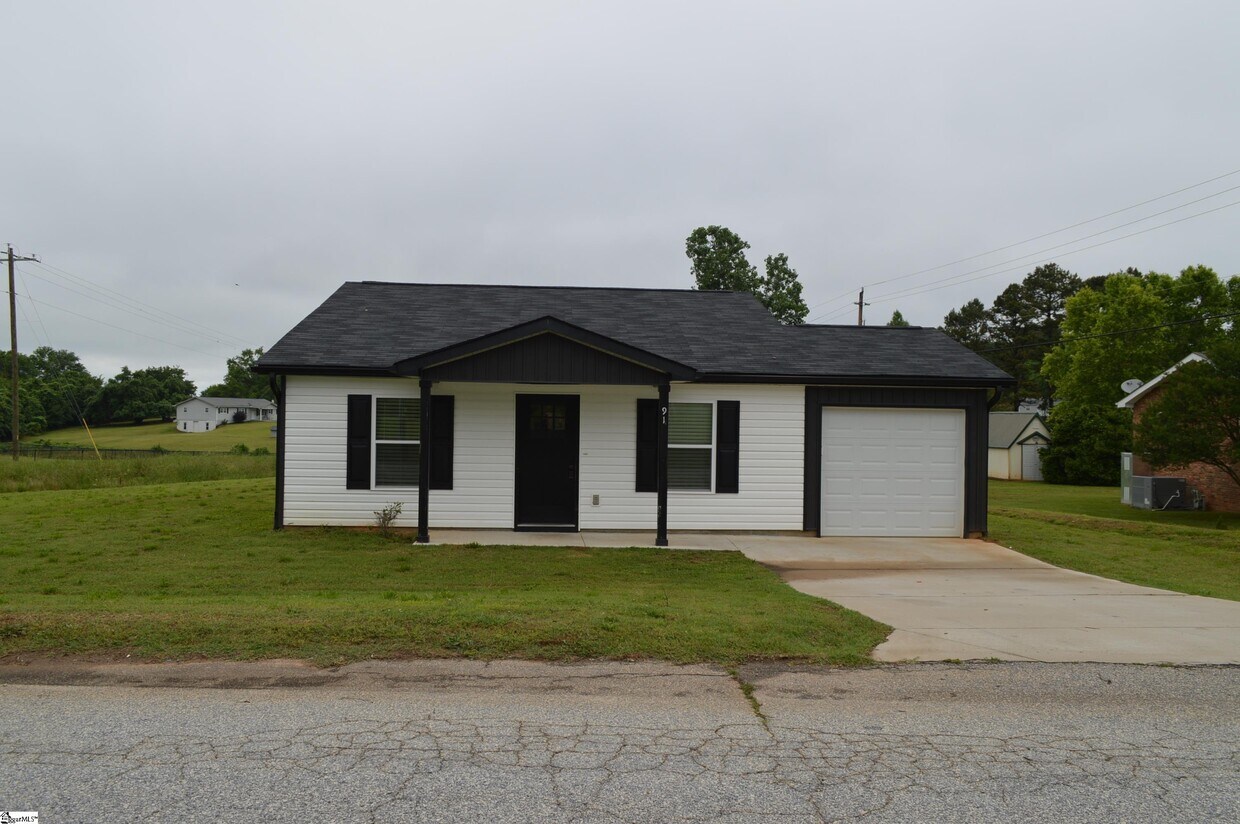 Foto principal - 91 Saluda Rd