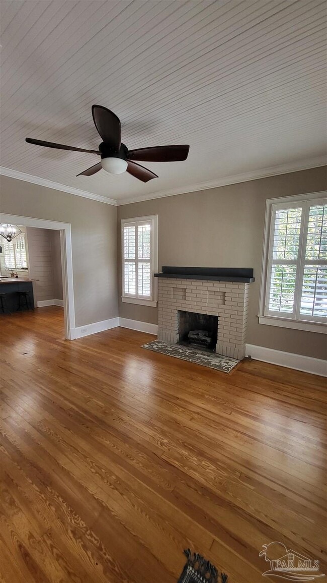 Foto del edificio - 1800 E Lloyd St