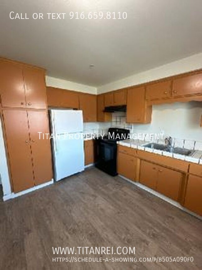Building Photo - Sacramento 2 bedroom 1 bathroom - Managed ...