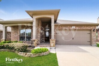 Building Photo - 1221 Goodland Terrace
