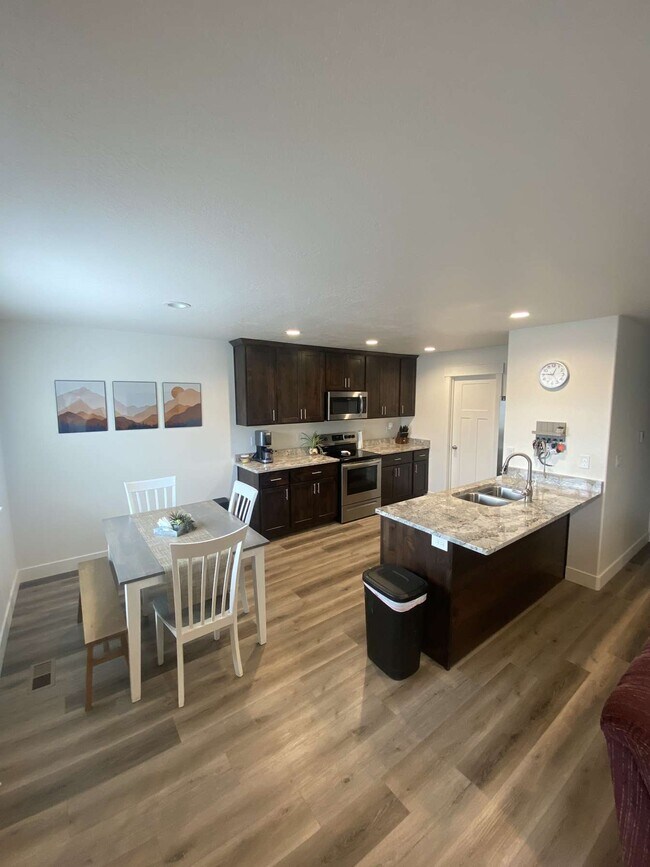 Foto del edificio - 546 E 625 S