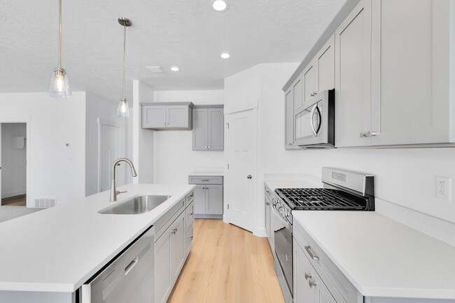 Building Photo - 4642 W Hemsworth Ln