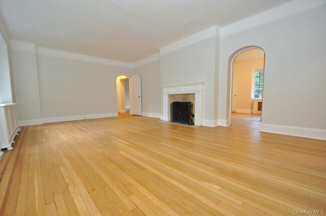 Foto del edificio - 155 Garth Rd