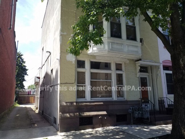 Foto del edificio - 110 S 4th St Apt 1