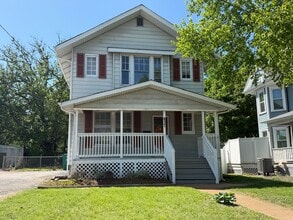 Building Photo - 437 S Elm Ave