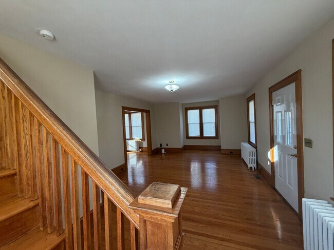 Foto del edificio - Grandin Home!