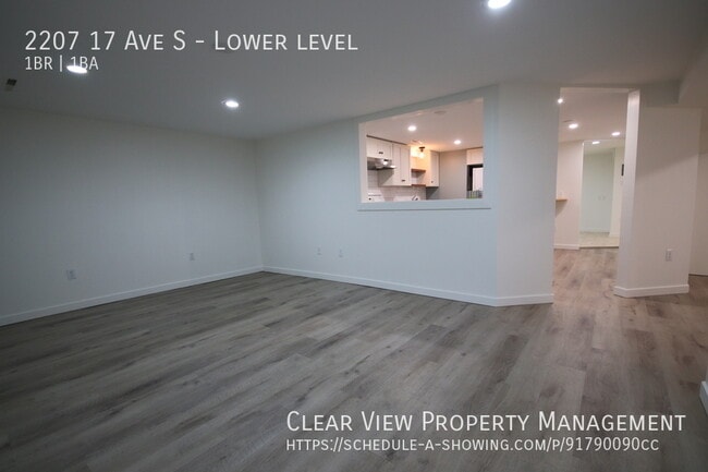 Building Photo - Recently renovated 1 bed, 1 bath and offic...