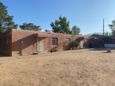 Building Photo - 118 Charleston St SE