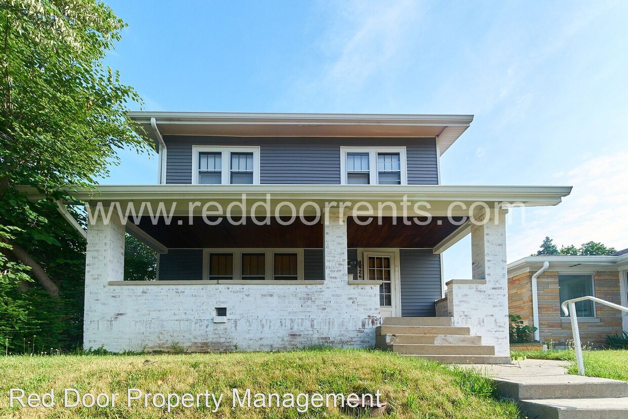 Primary Photo - 3 br, 1.5 bath House - 1426 Main street