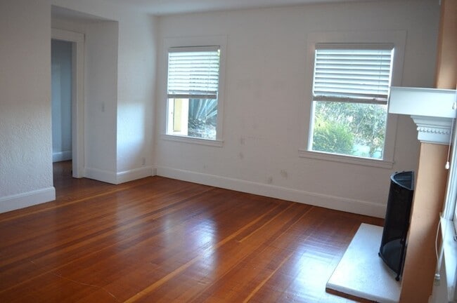 Photo - LowCres2 Apartment