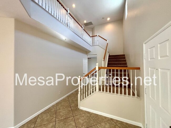 Building Photo - 13720 Thrush Ct
