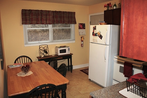 Interior Photo - 83 River Rd