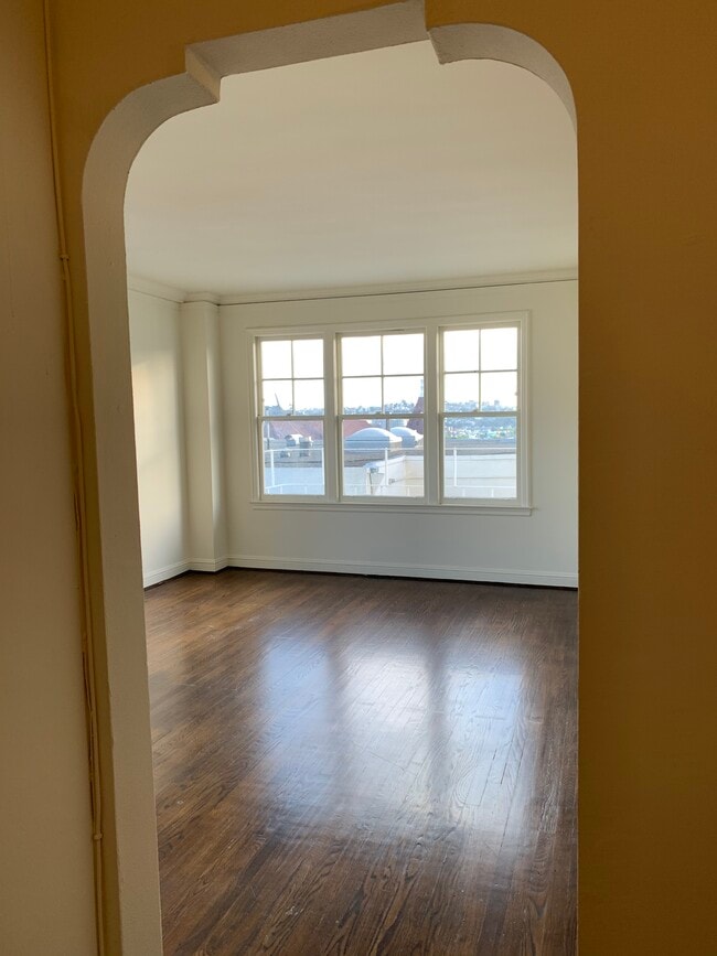 Building Photo - 3740 25th St