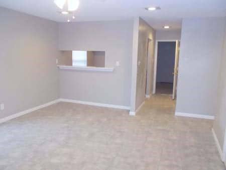 Building Photo - 1504 Cardinal Dr