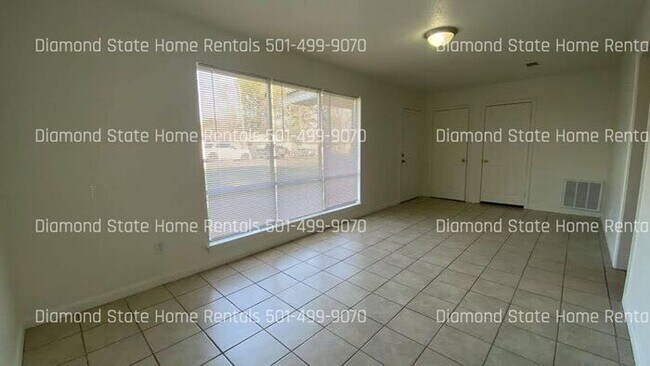 Foto del edificio - 824 Jane Dr