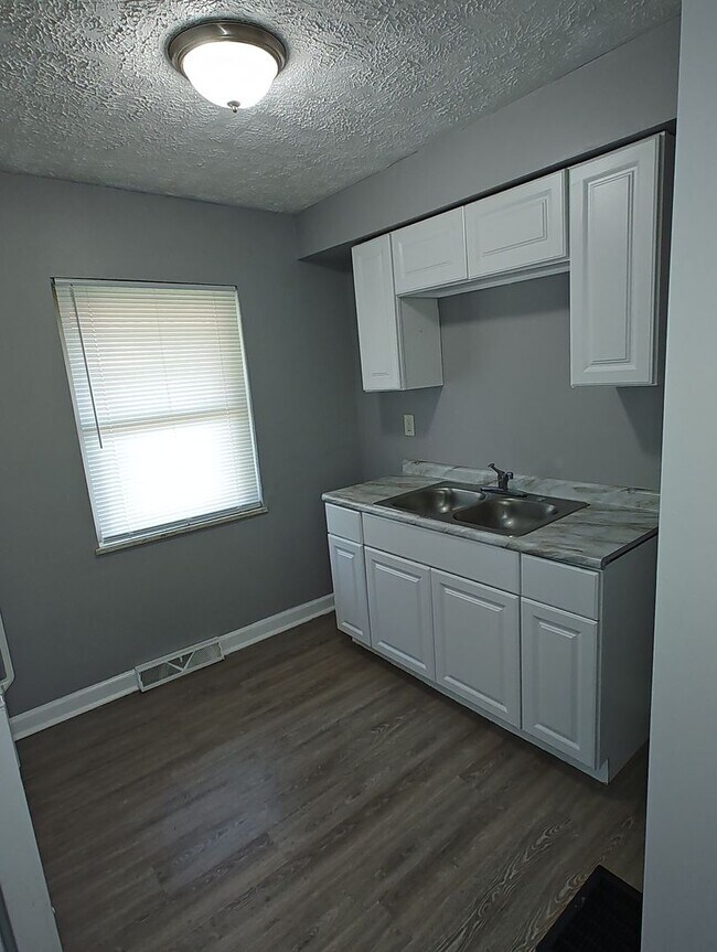 Photo - 3665-3665 Otterbein Ave Apartment