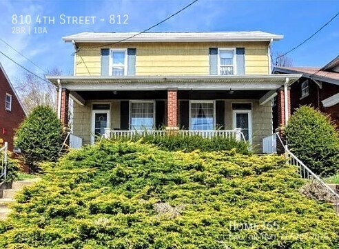 Foto principal - Charming 2 bed 1 bath Home **Move-in Speci...