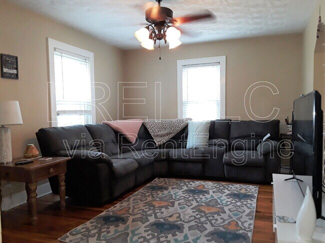 Foto del edificio - 2404 Shelby St