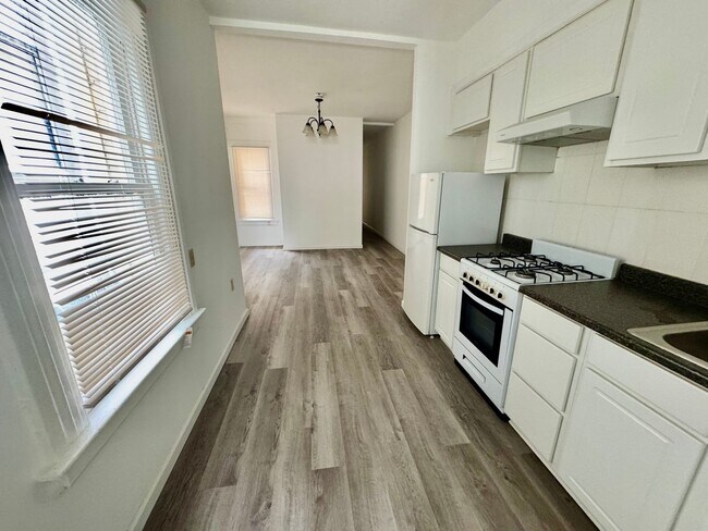Foto del edificio - 712-716 Natoma Street