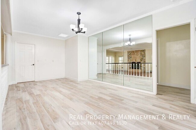 Foto del edificio - 243 S Shadowbay Blvd