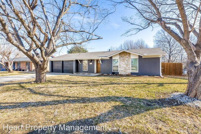 Foto del edificio - 3 br, 2 bath House - 409 Live Oak Dr
